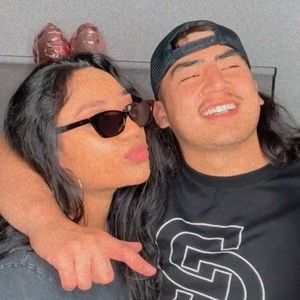 Meet your Posher, Naila